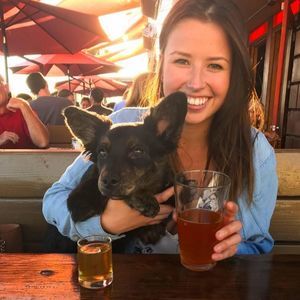 Meet your Posher, Caitlin